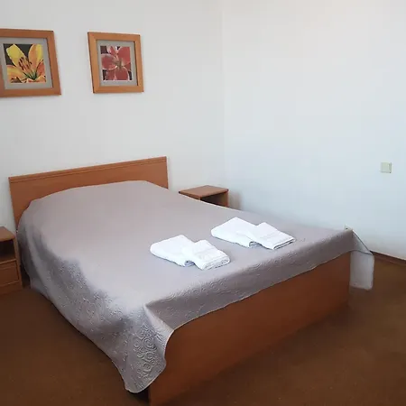 بيت ضيافة Kameliya تريسكافيتس